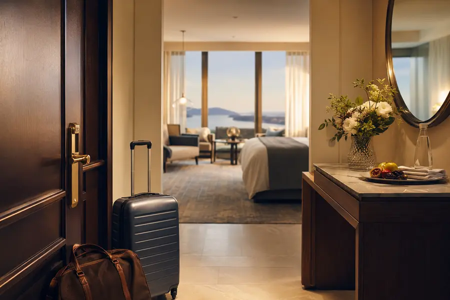 Guest arrival in a hotel amenity program