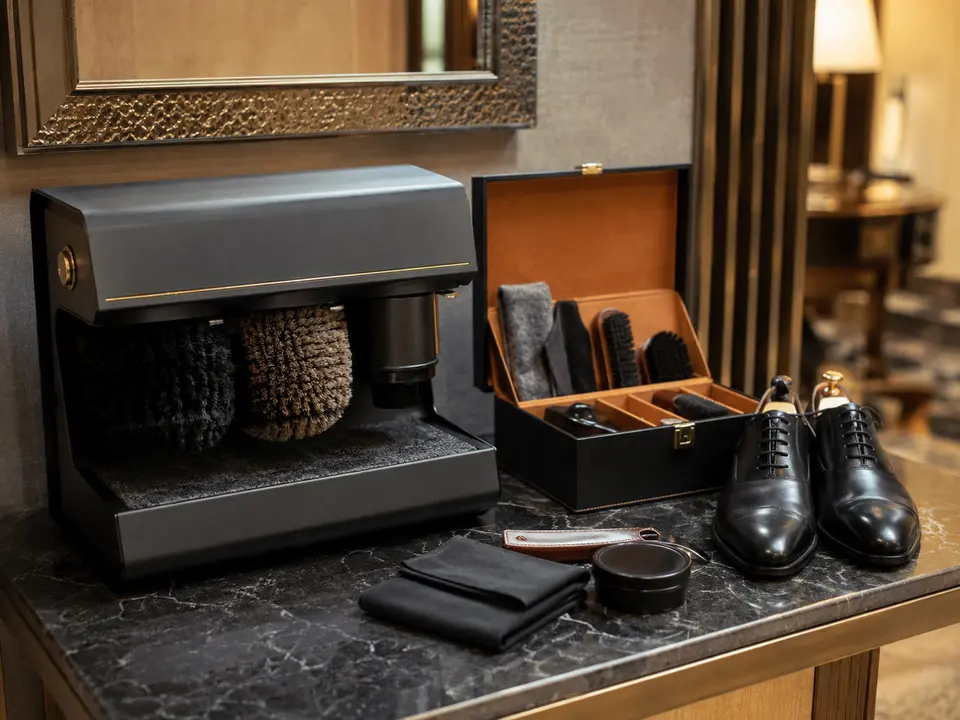 Guest-ready hotel shoe-care station and polishing accessories