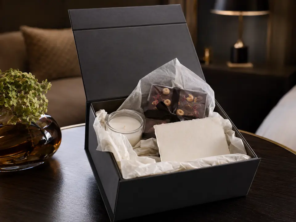 Welcome Gifts & VIP Kits for hotel guest rooms